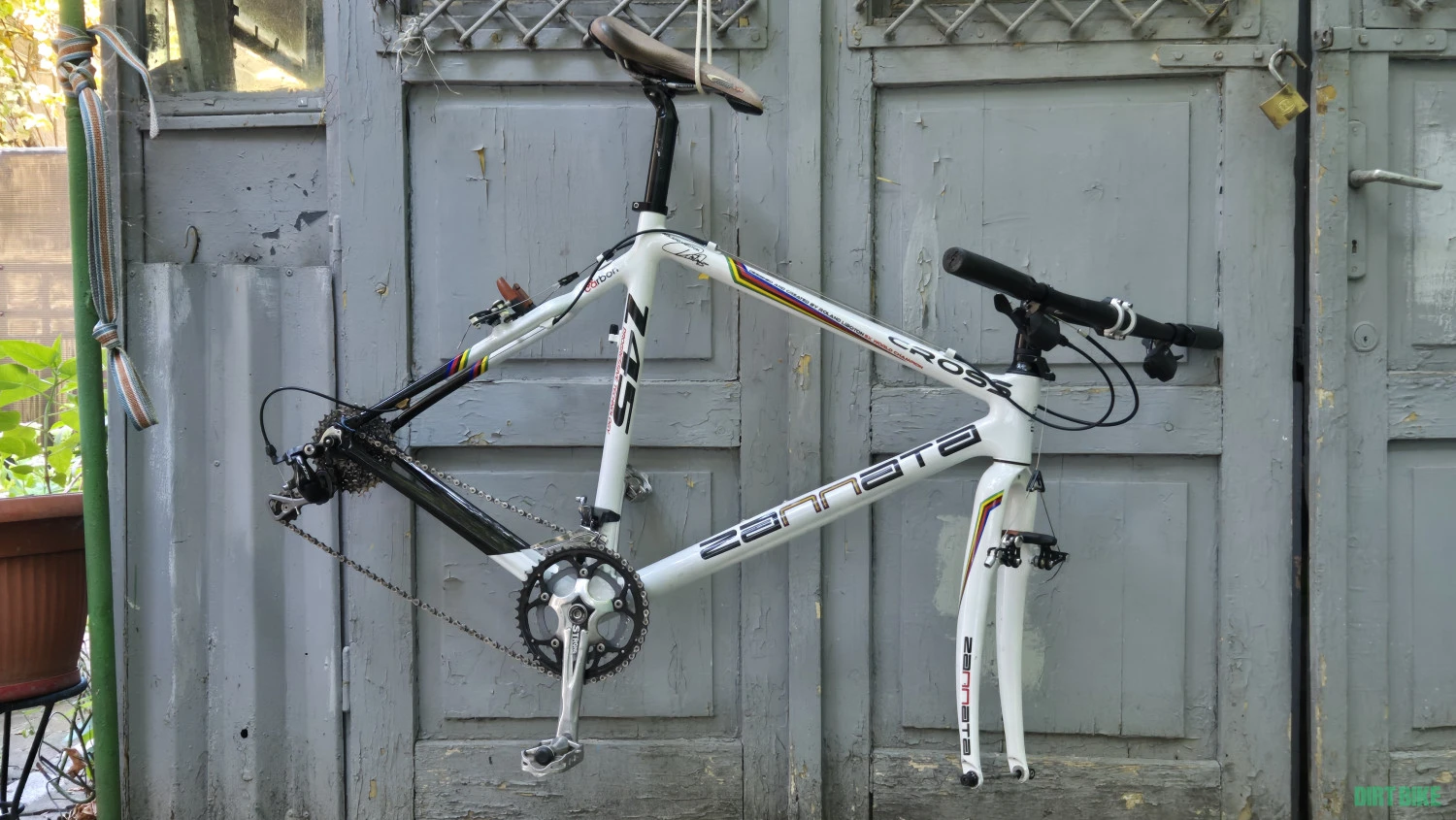 1. Cyclocross Gravel Carbon