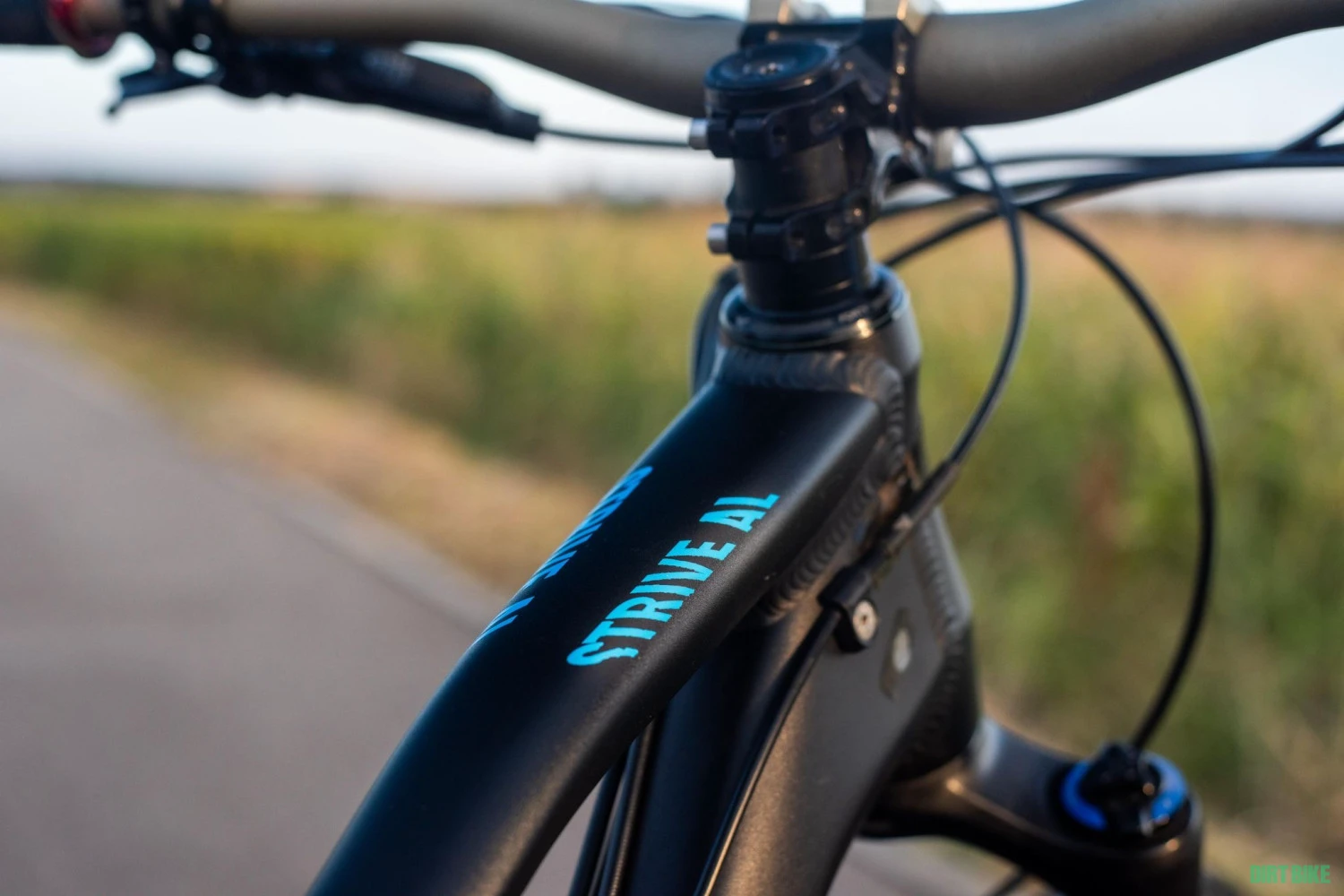 2. Canyon Strive AL Race