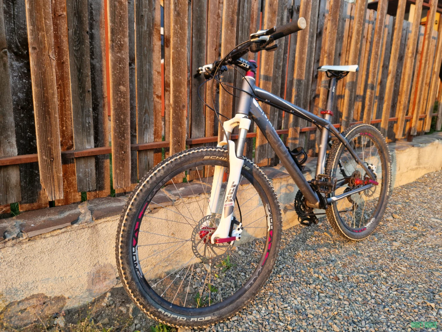 1. Bicicleta dama MTB Bulls Jinga