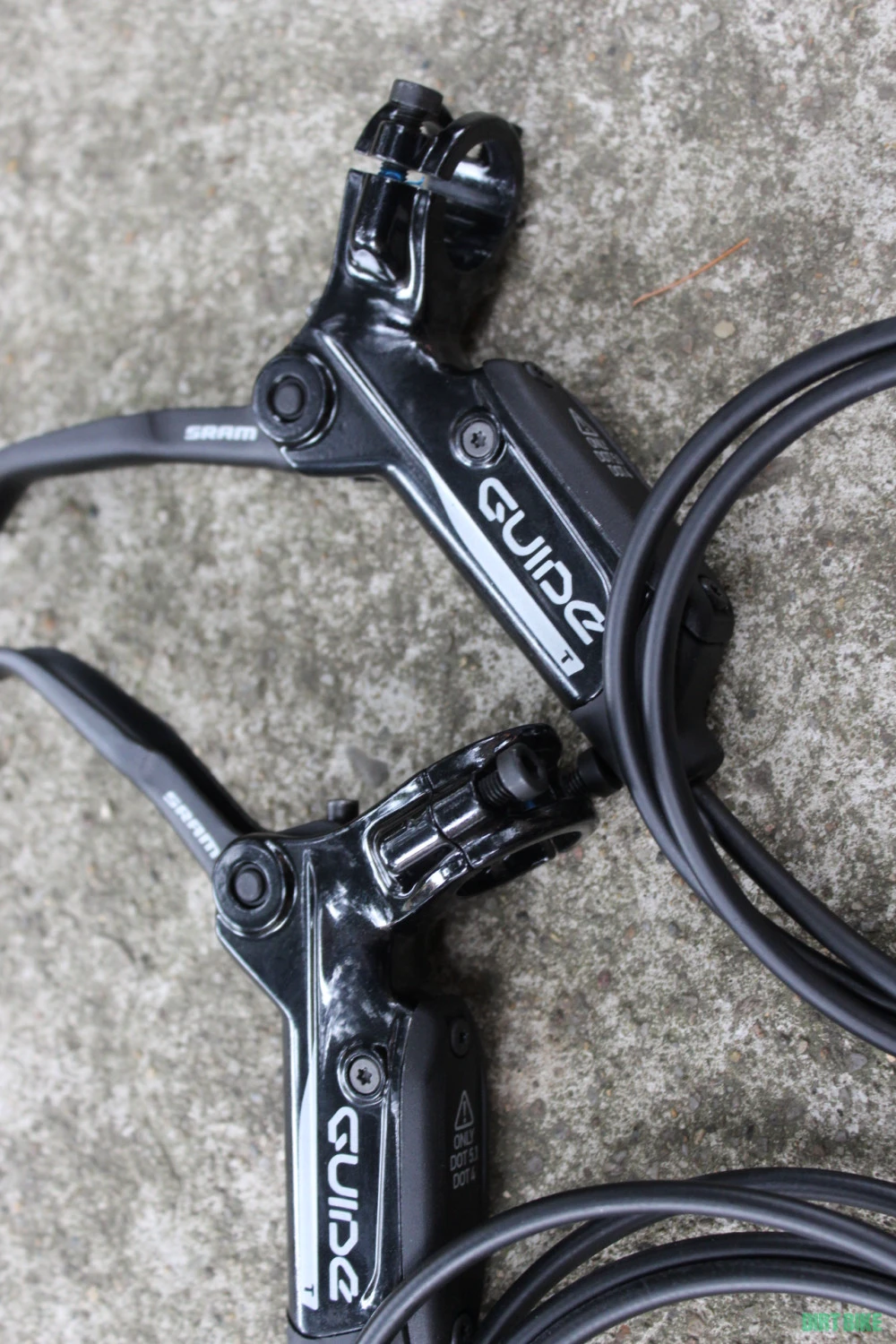 3. SRAM Guide T - frane disc set + adaptoare