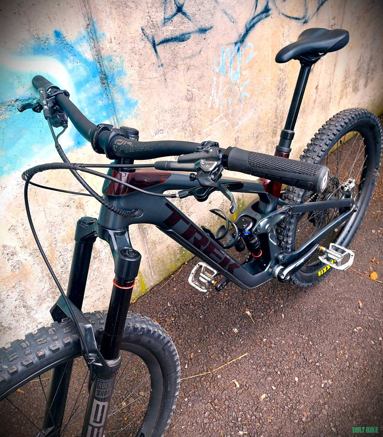 3. Trek Slash 9.8 Full Carbon