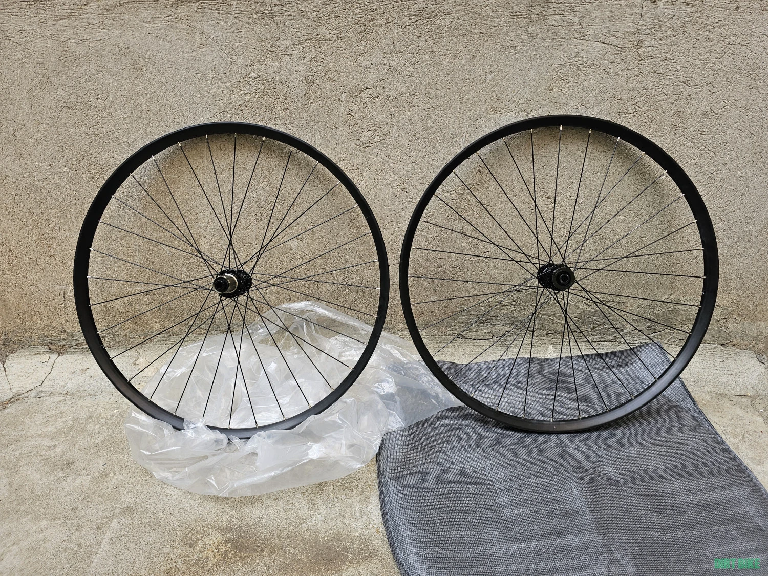 1. Roti Gravel Marin