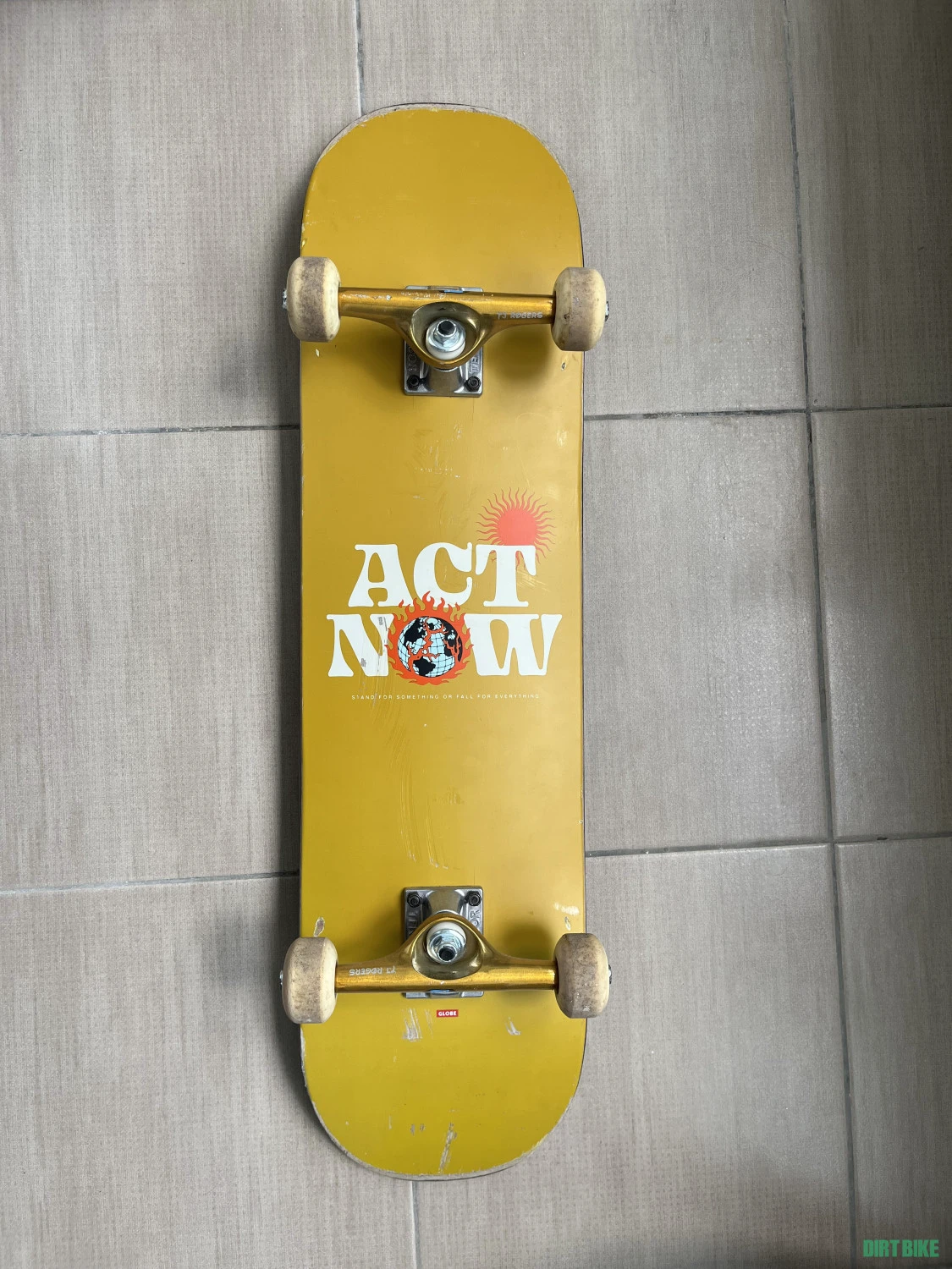 1. Skateboard custum