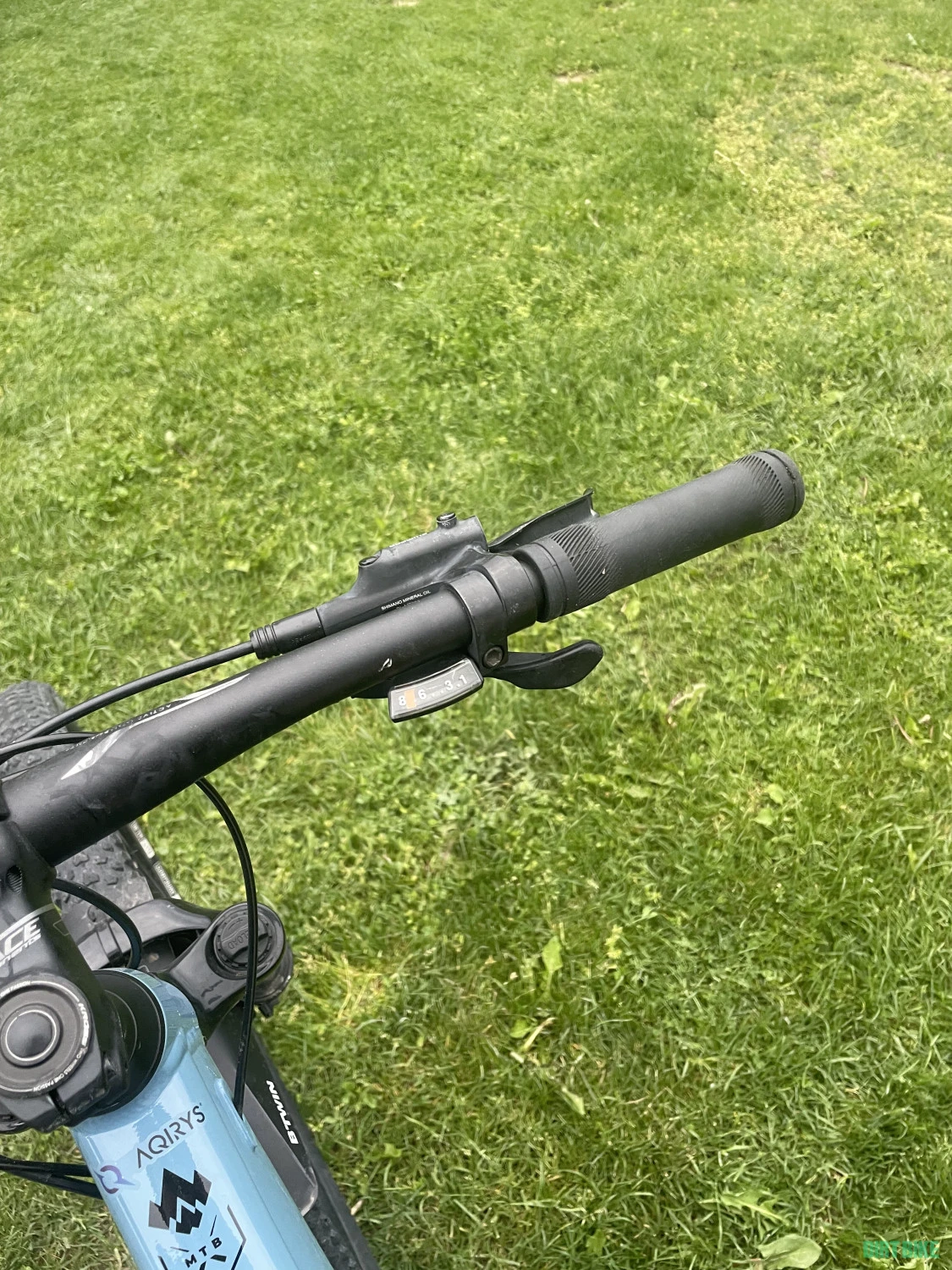 2. Vând Bicicleta Kross aproape nouă