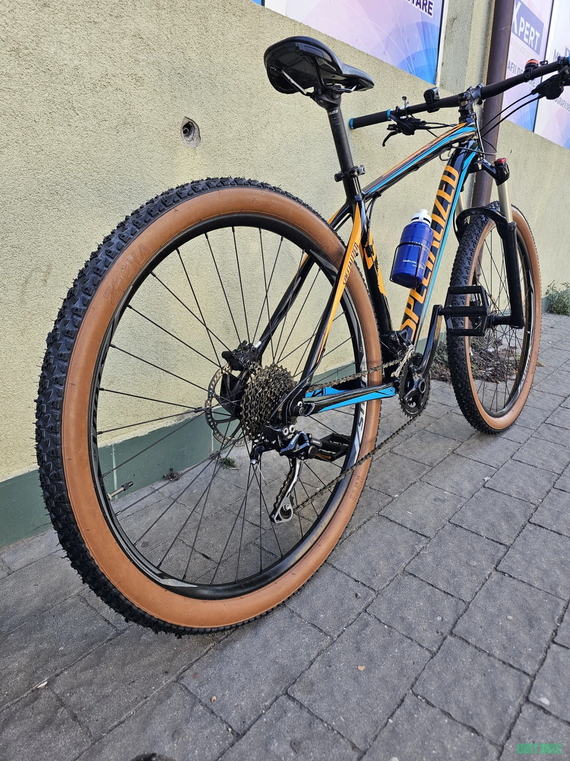 3. Bicicleta 29" inchi specialized