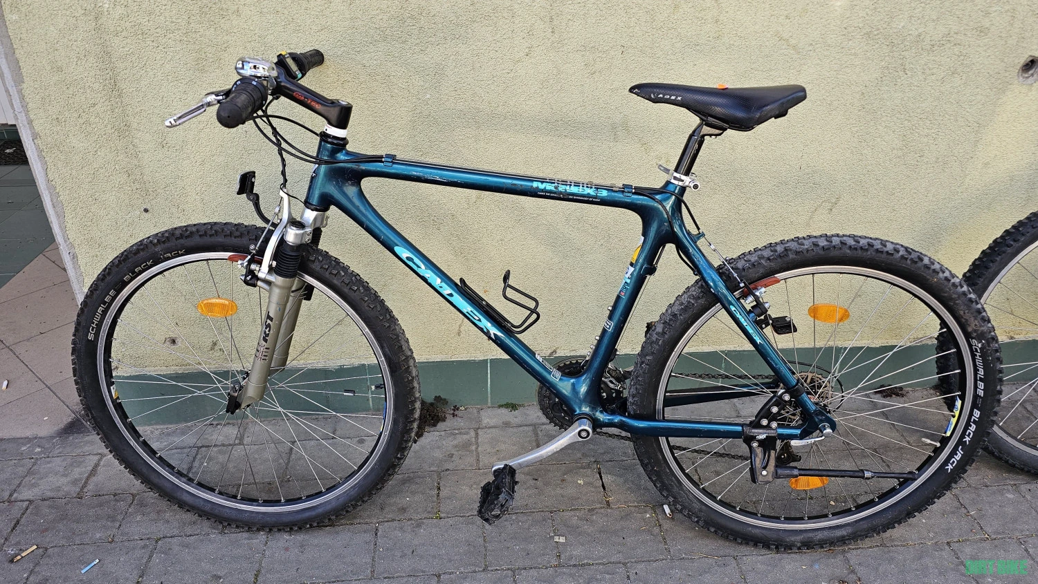 1. Bicicleta MTB Carbon Giant