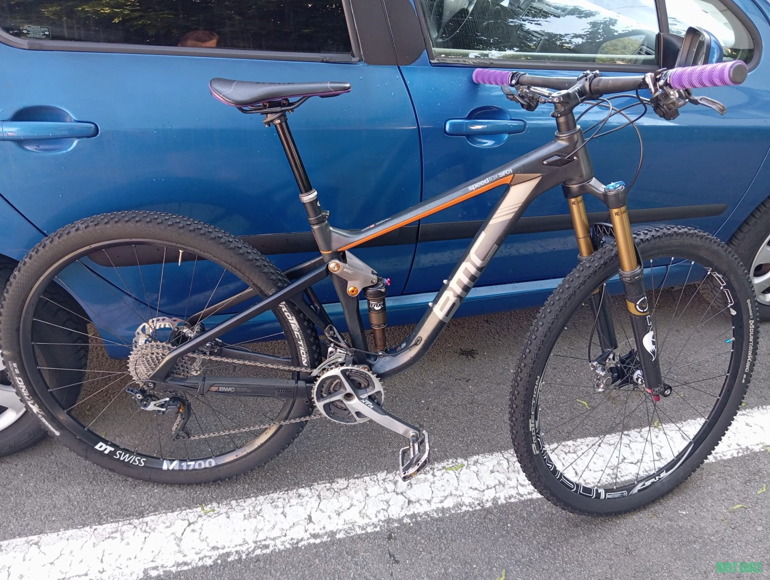 1. Bicicleta mtb Full suspension CARBON 29er BMC * XTR -FOX Kashima