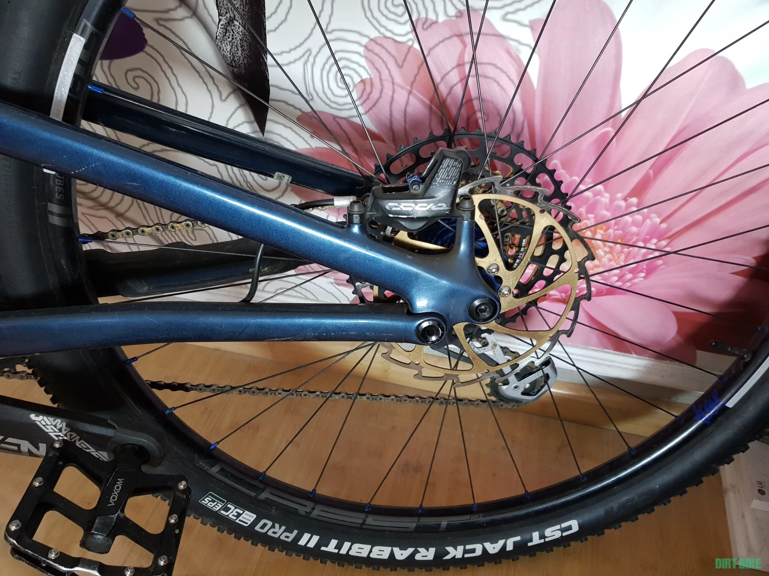 4. SPECIALIZED STUMPJUMPER EXPERT CARBON 29