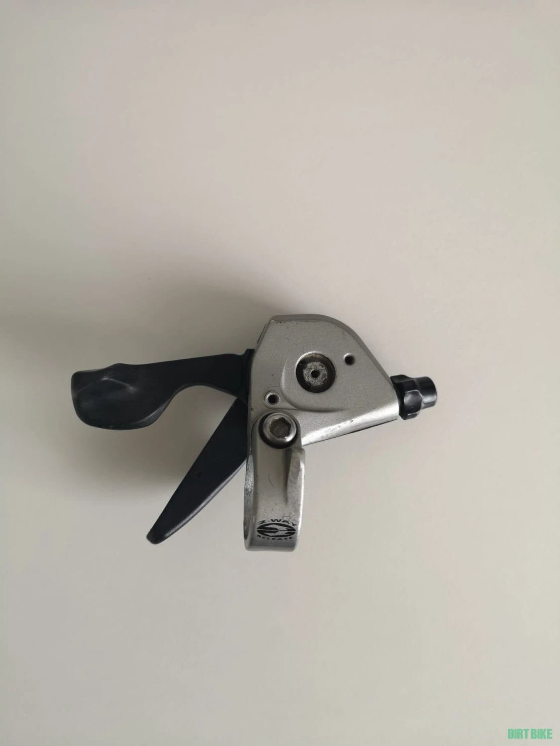 2. Vand maneta schimbator fata Shimano LX M580 2Way