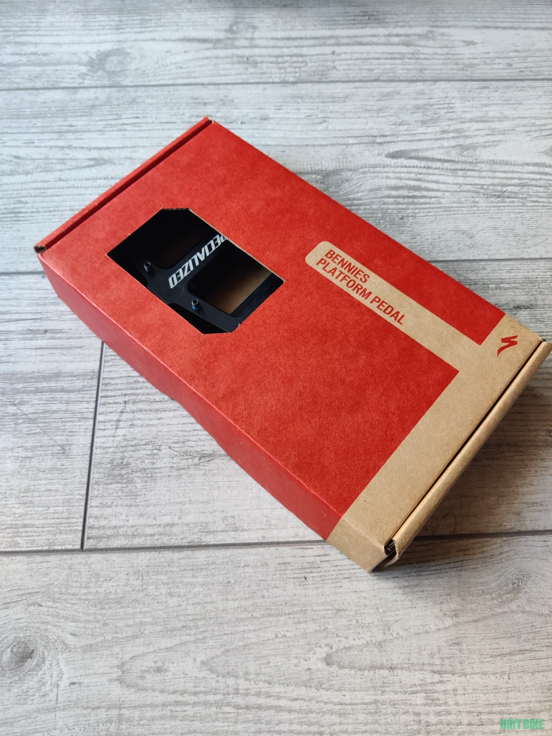 1. Pedale Specialized Bennies
