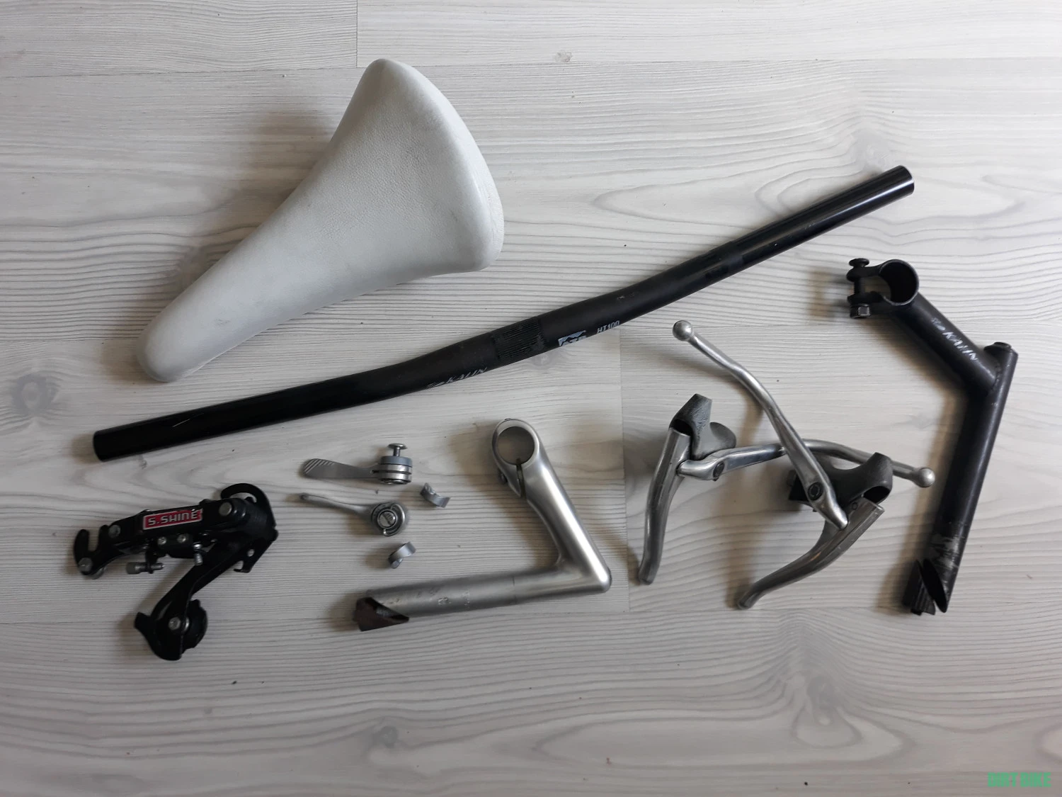 1. Piese,Sea,sa Dolphin,pipa Atax,manete schimbator