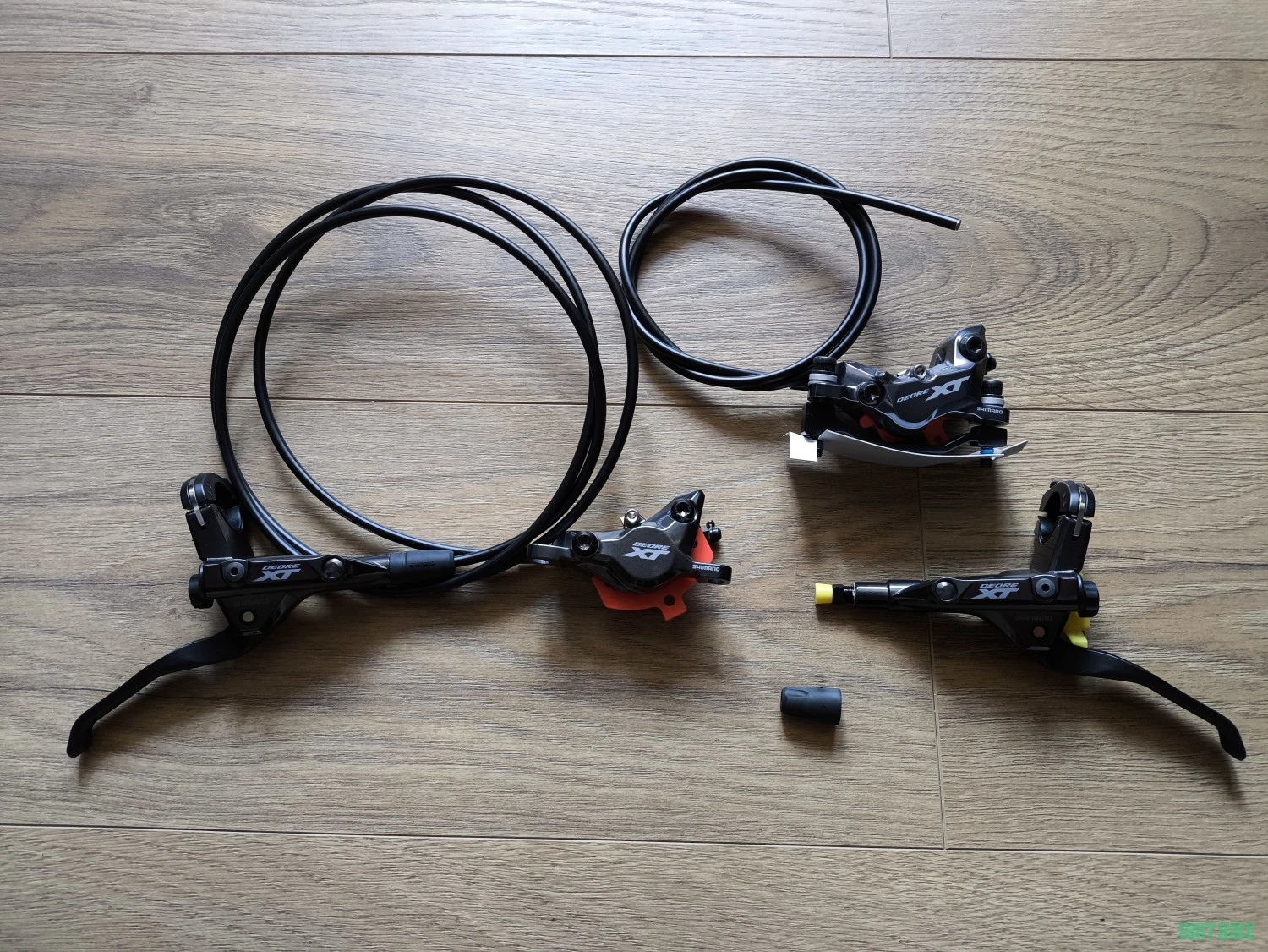 1. Frane shimano xt BL-T8100 BR-M8120/M8100