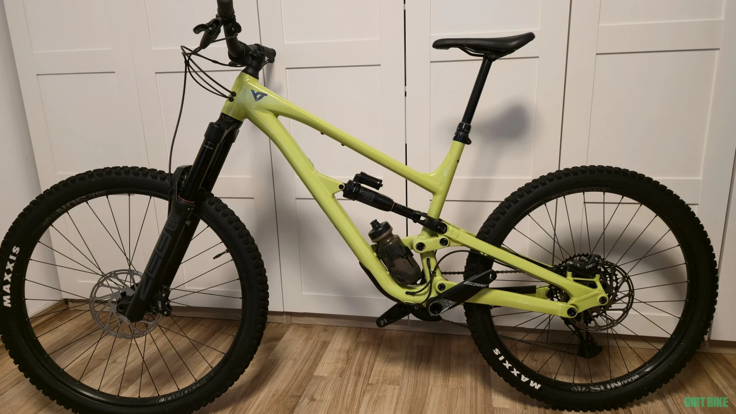 1. Vand Yt Capra Core1 marimea XL