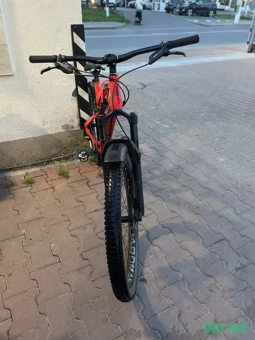 1. Vand Bicicleta Boardman MTR 8.9 full-suspension