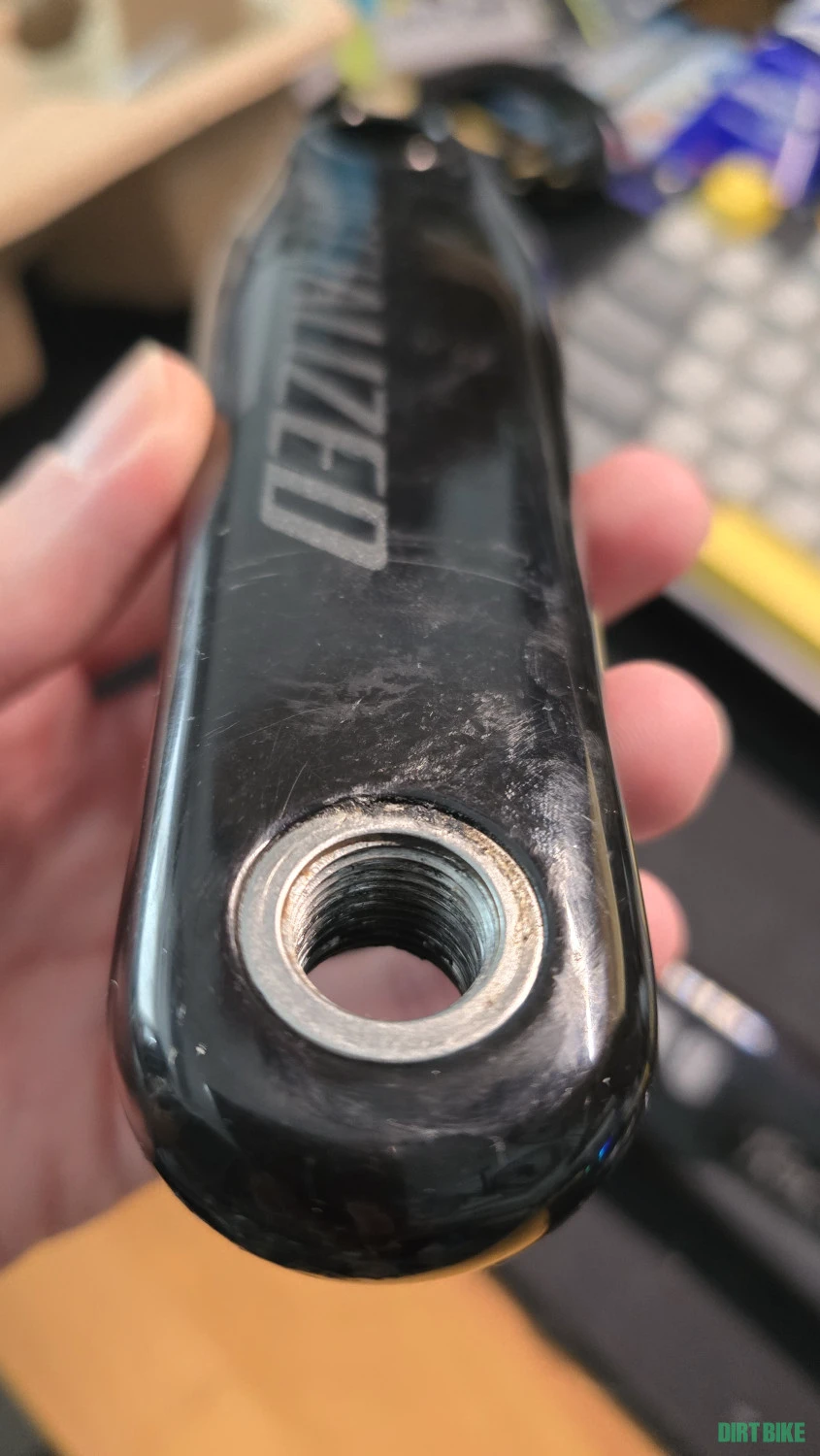 2. Angrenaj Specialized carbon BB30 cu Power Meter Quarq