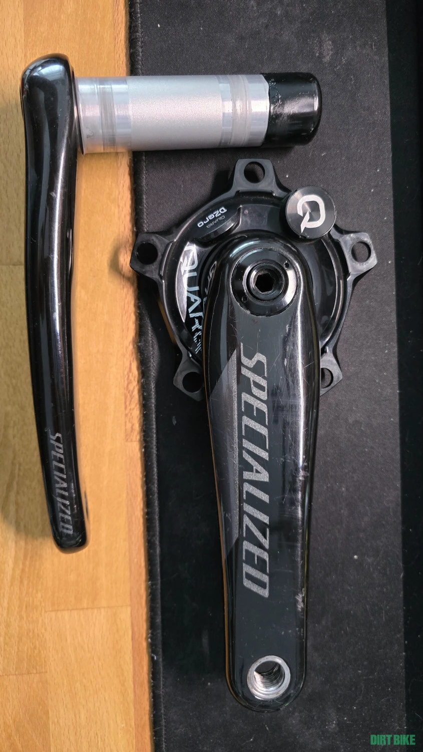 5. Angrenaj Specialized carbon BB30 cu Power Meter Quarq