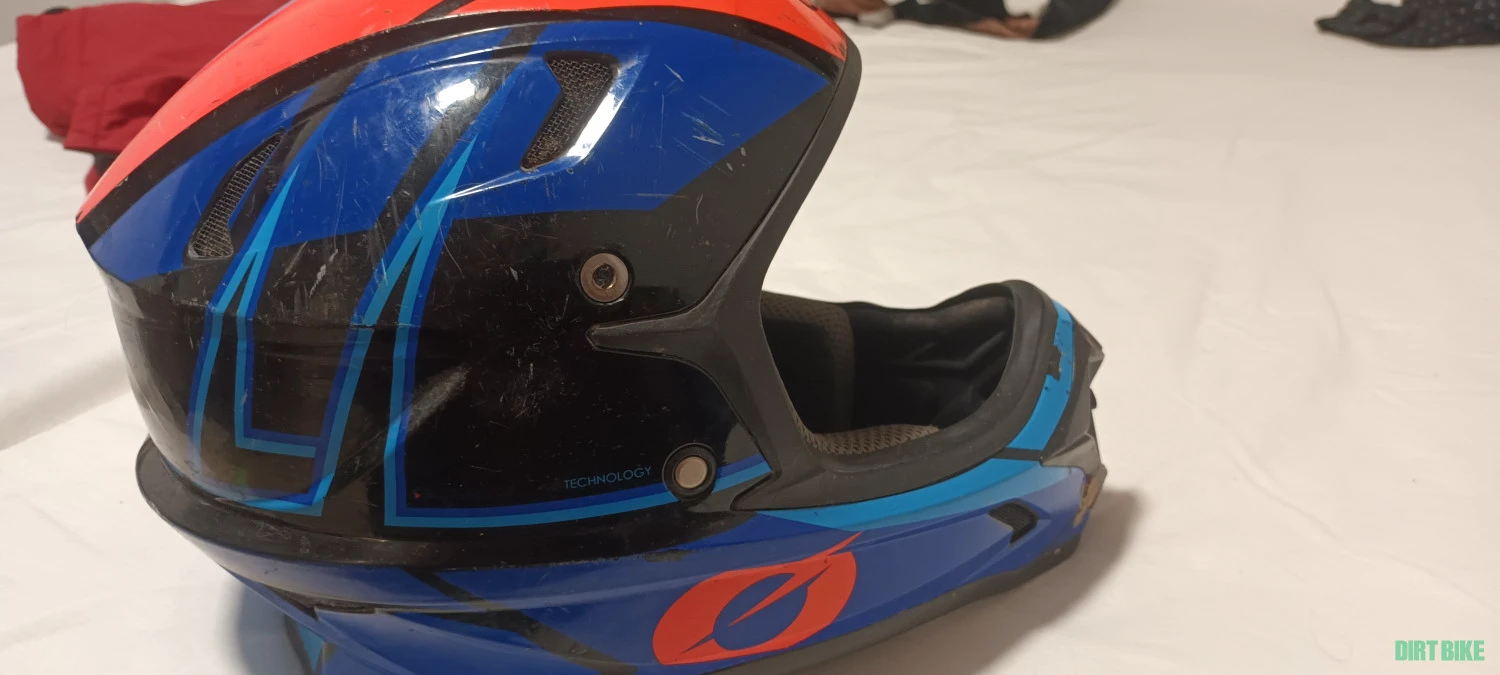 2. Full Face O'neal Helmet