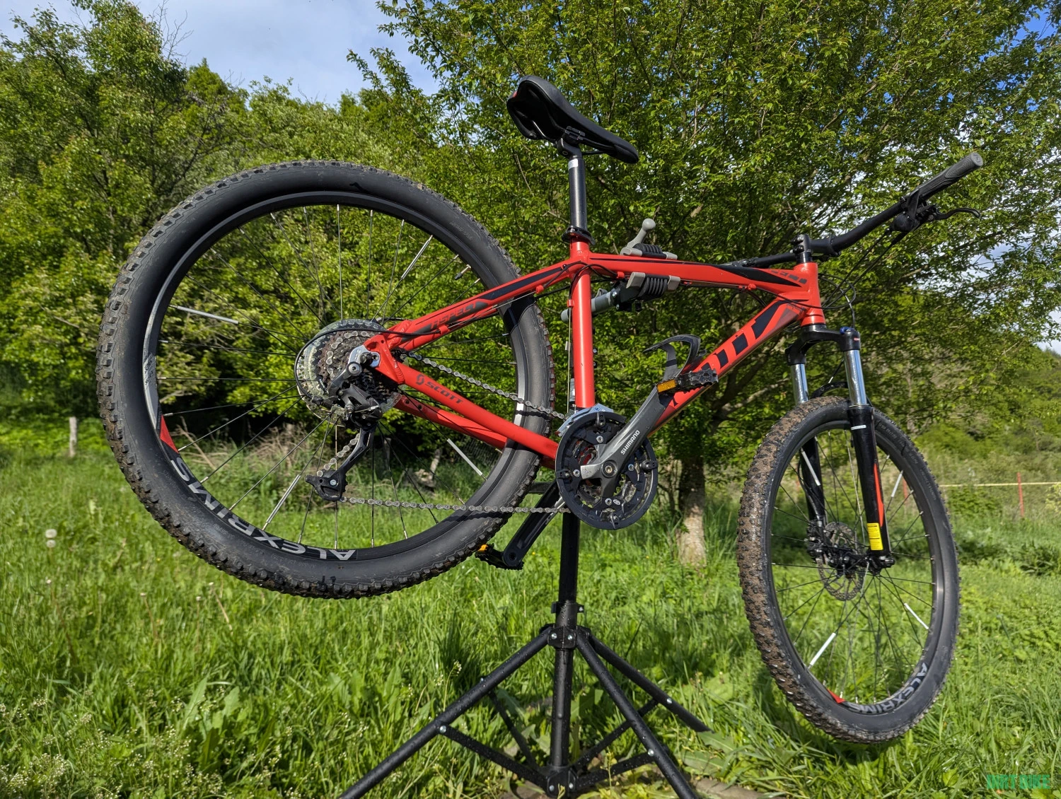 1. De vanzare: Bicicleta MTB Scott Aspect – marimea M, aproape noua!