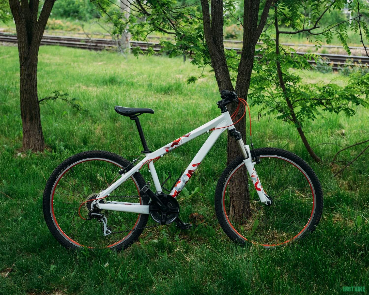 1. MTB Dirt Scott Voltage YZ40 - Size S - Original Setup