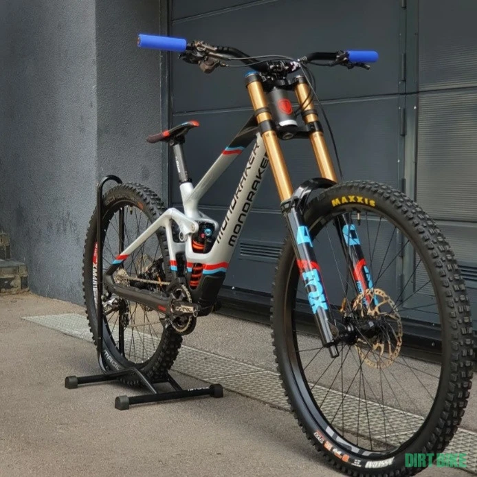 1. Mondraker Summum RR 2022
