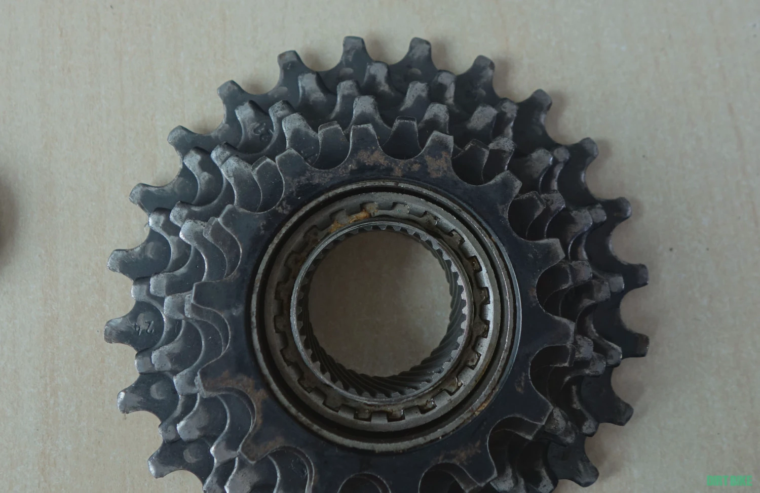 2. Vand pinioane Maillard Helicomatic cu inel / lockring piulita