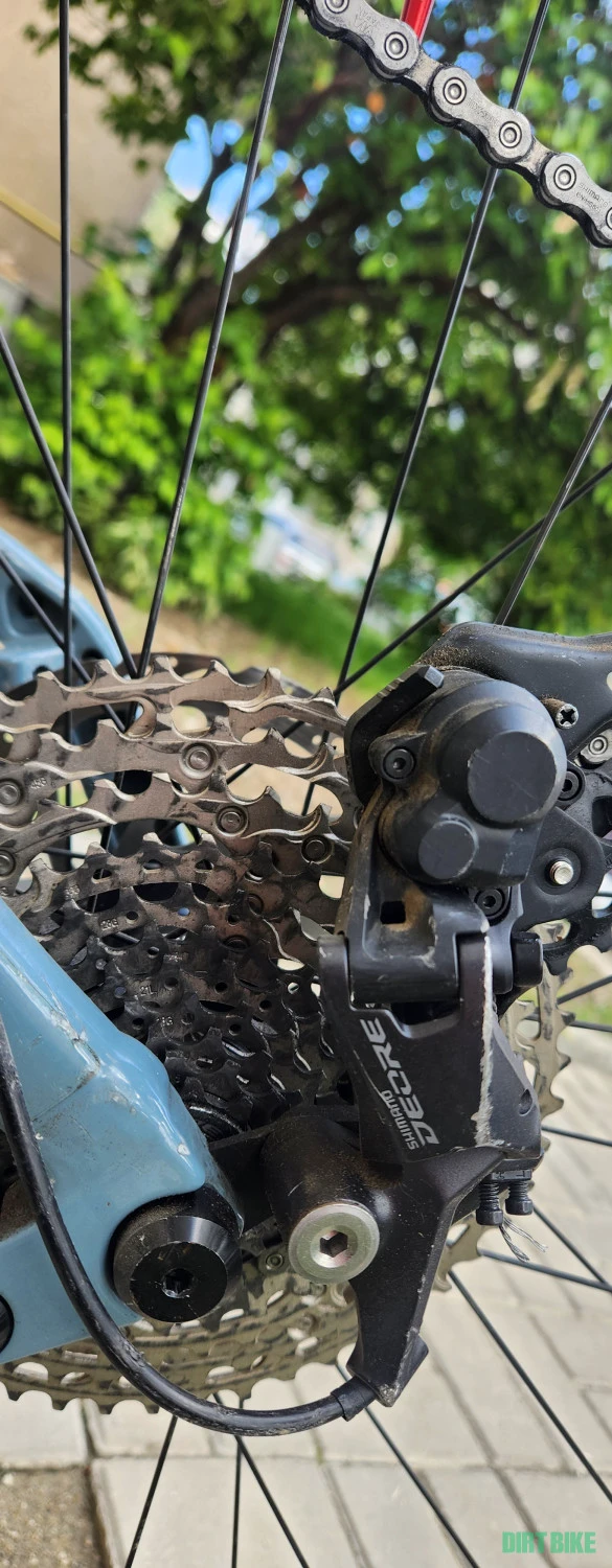3. Bicicleta full suspension rockrider