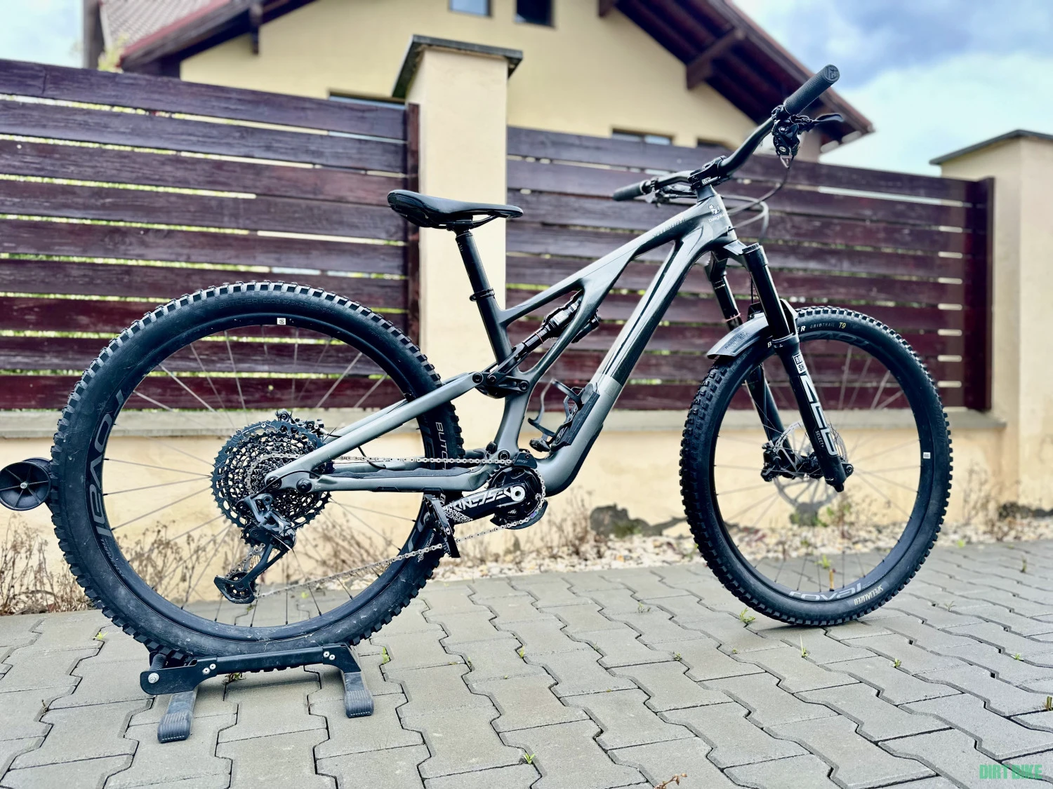 1. Specialized Stumpjumper Evo Ltd