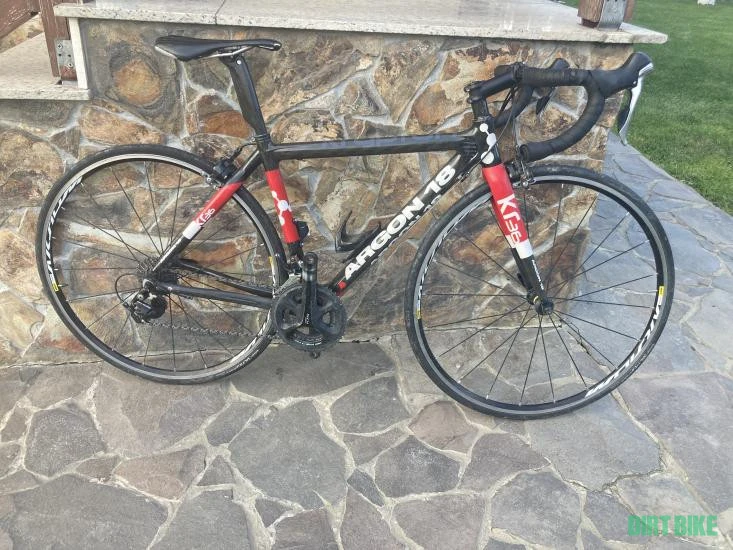 1. Cursiera Argon 18 Kr36 full carbon