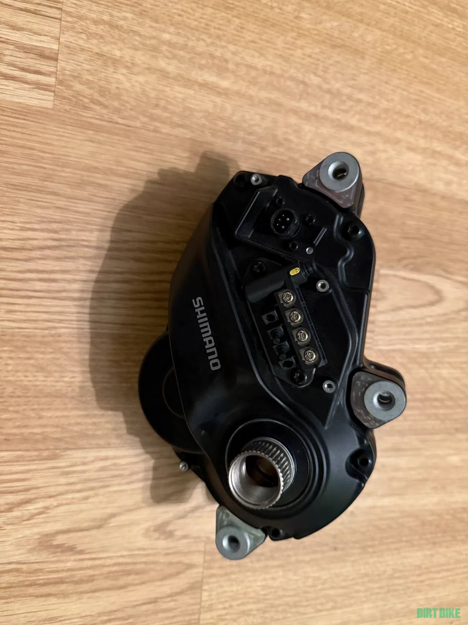 2. Motor Shimano EP6