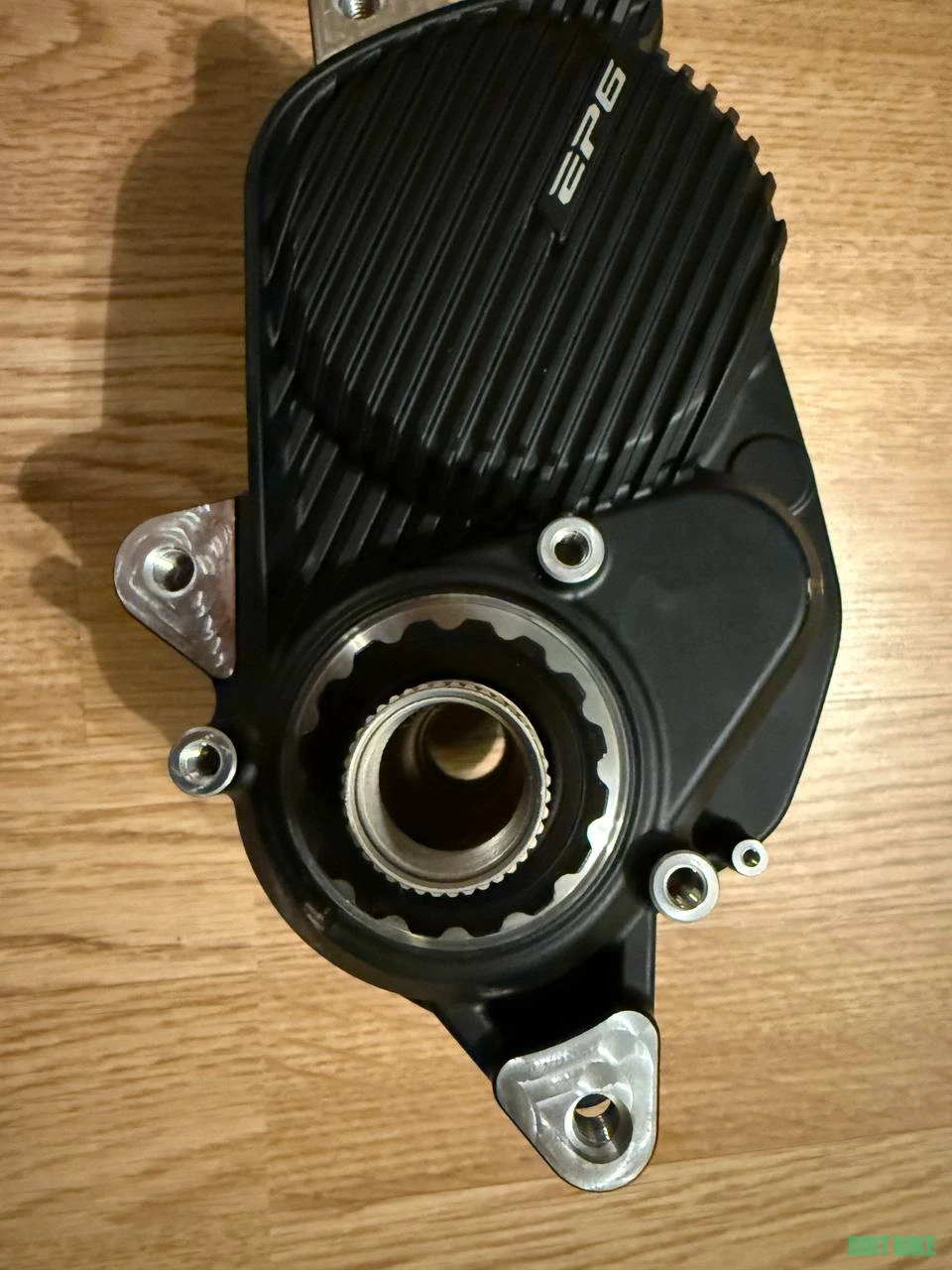 5. Motor Shimano EP6