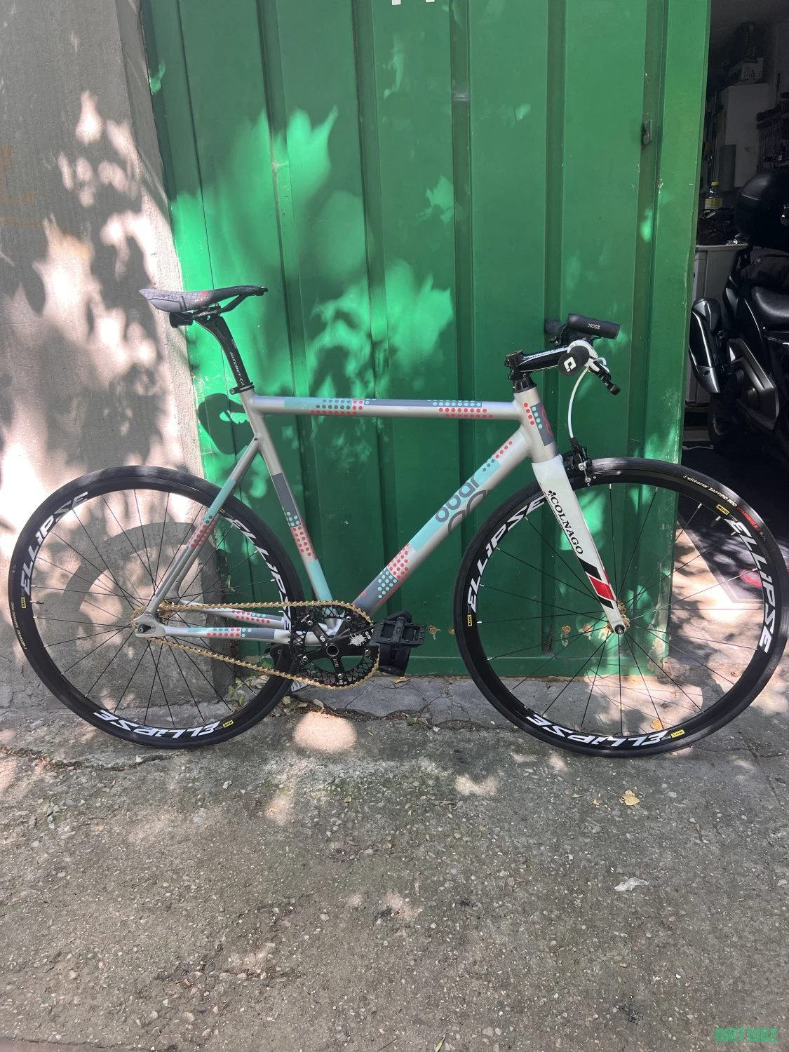 1. Bicicleta fixie/fixed gear/single speed 8bar Krzberg