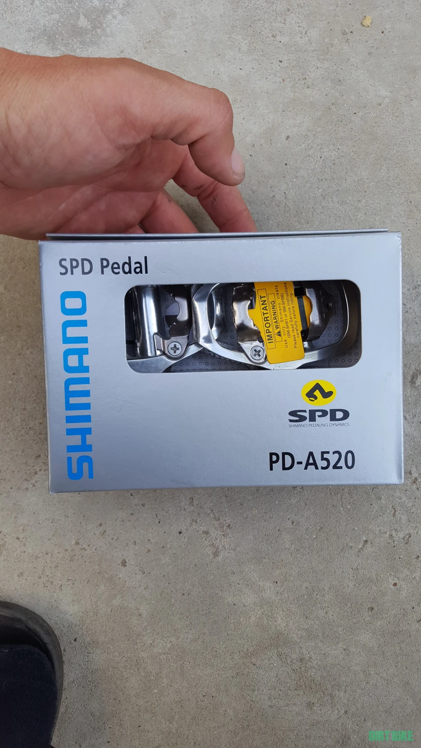 1. Pedale Shimano pd a520