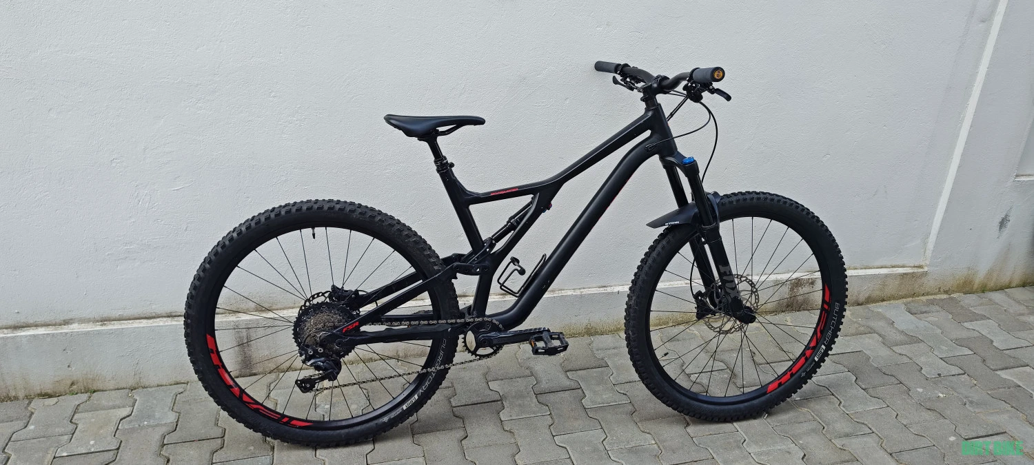 1. Vând specialized stumpjumper