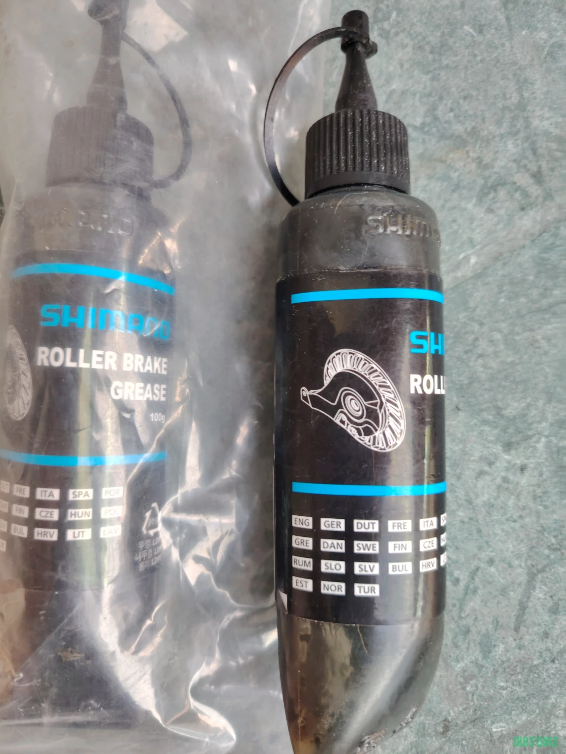 1. Vaselina Shimano Roller Brake