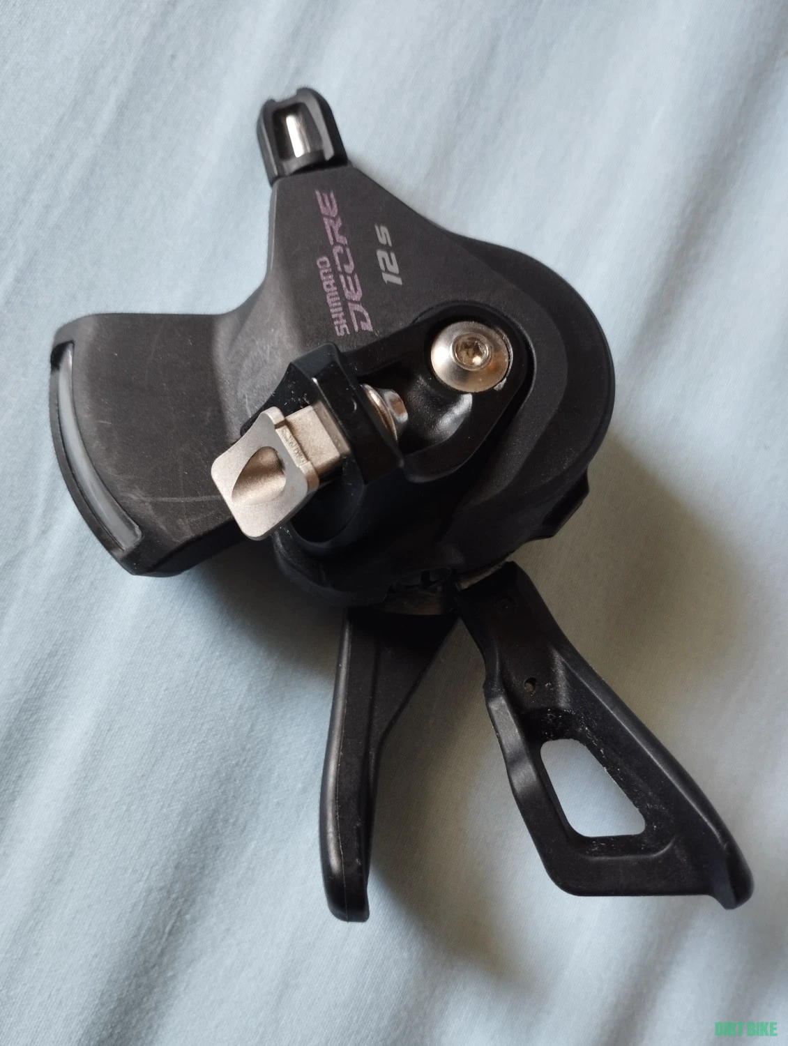 1. Manetă Shimano Deore 12 viteze, ca nouă