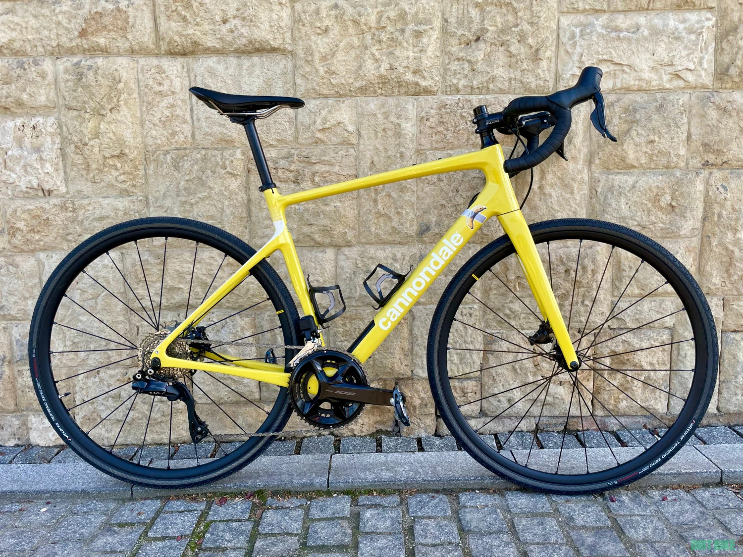 1. Bicicleta Cursiera Cannondale Synapse 2 di2