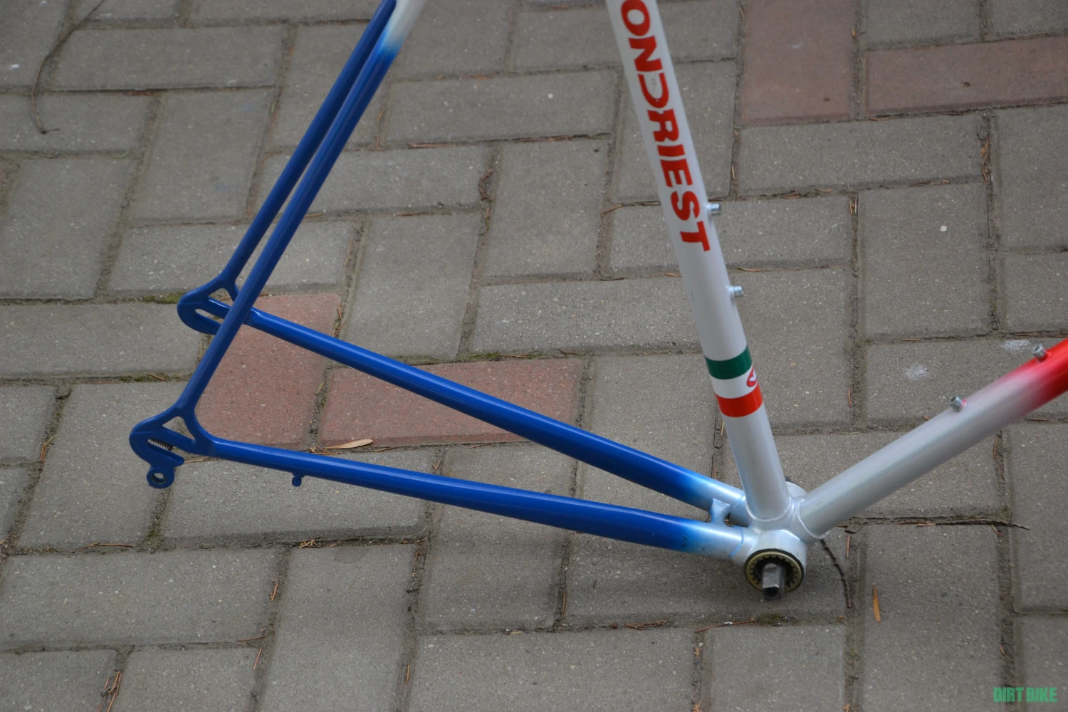 2. Cadru cursiera Fondriest