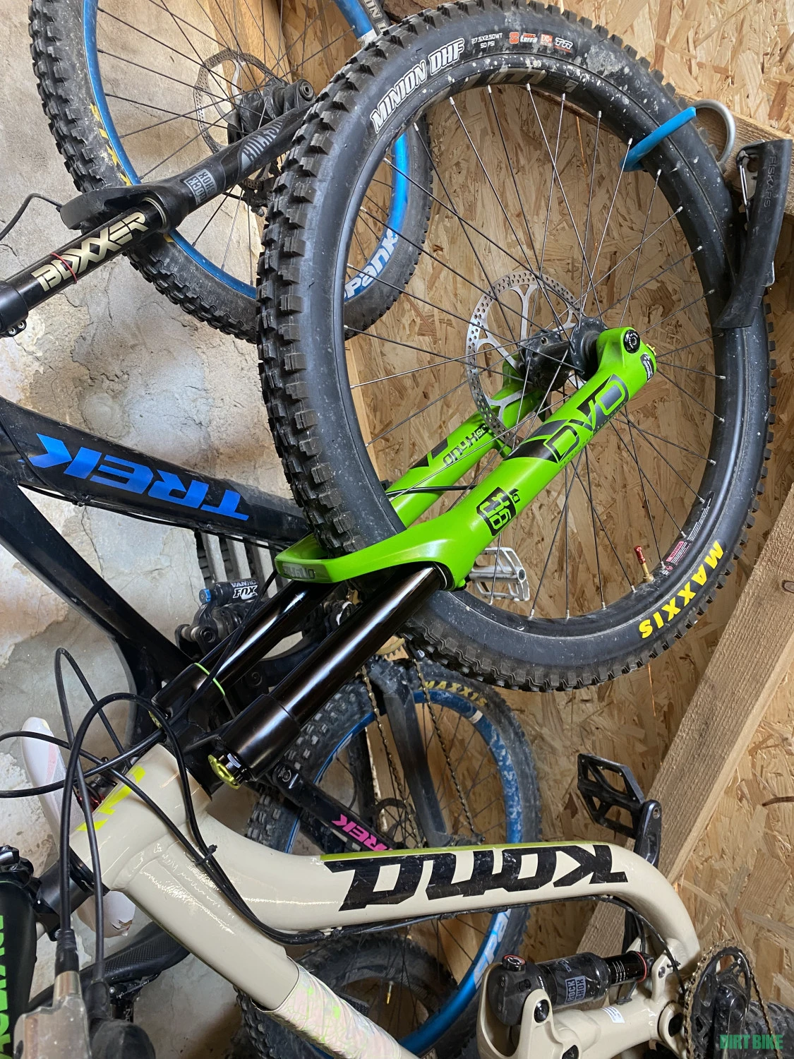 8. Furca DVO onyx sc 170