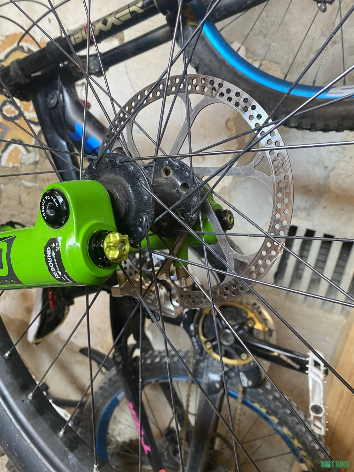 1. Furca DVO onyx sc 170