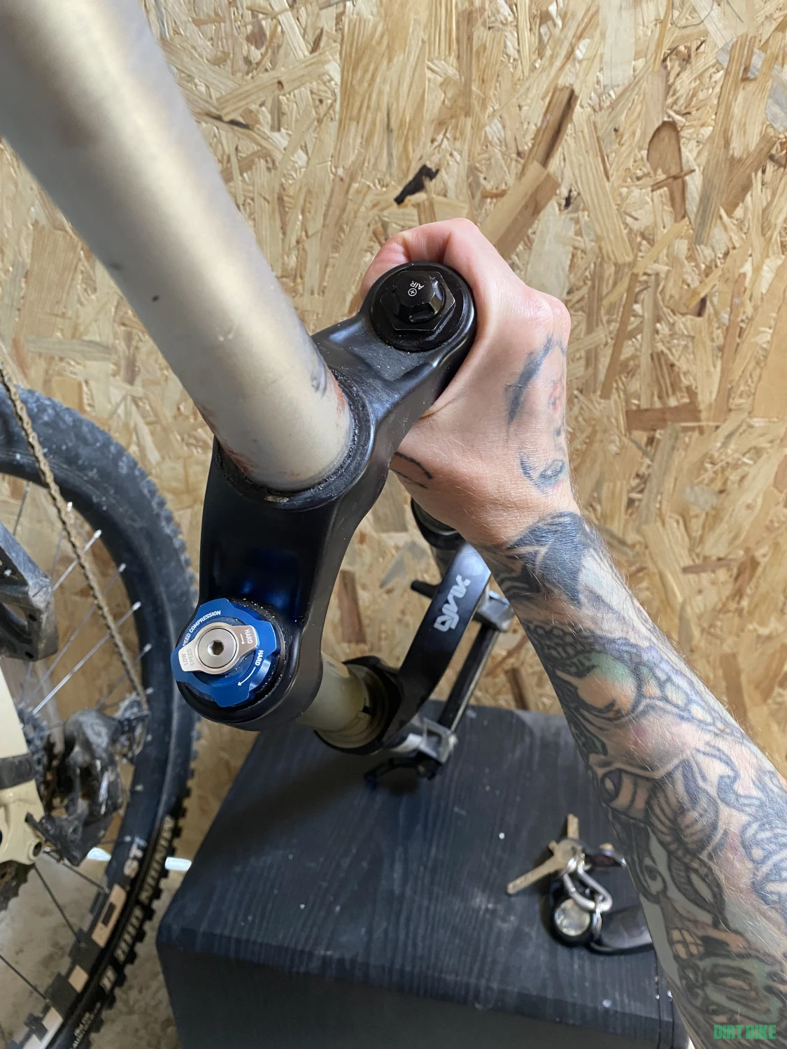 2. Furca rockshox 170