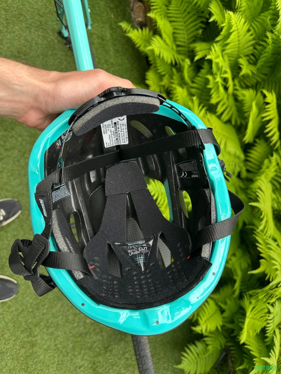 13. BIANCHI C-SPORT 2 Acera – 24sp disk Celeste 2022