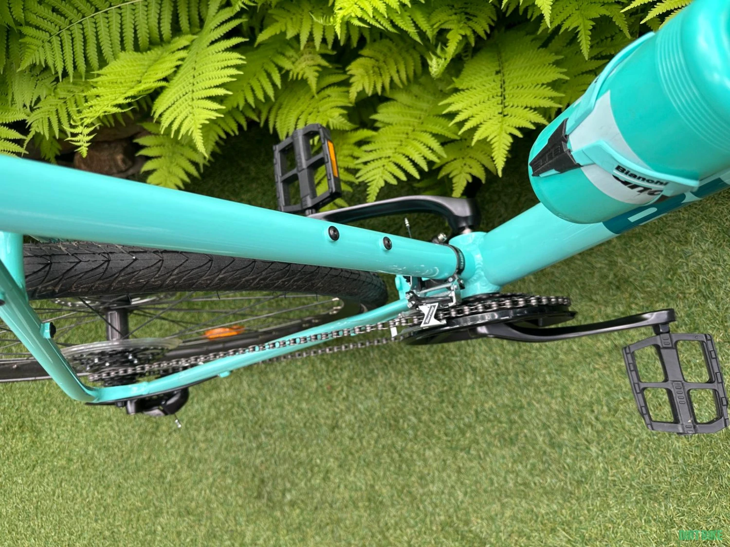 8. BIANCHI C-SPORT 2 Acera – 24sp disk Celeste 2022