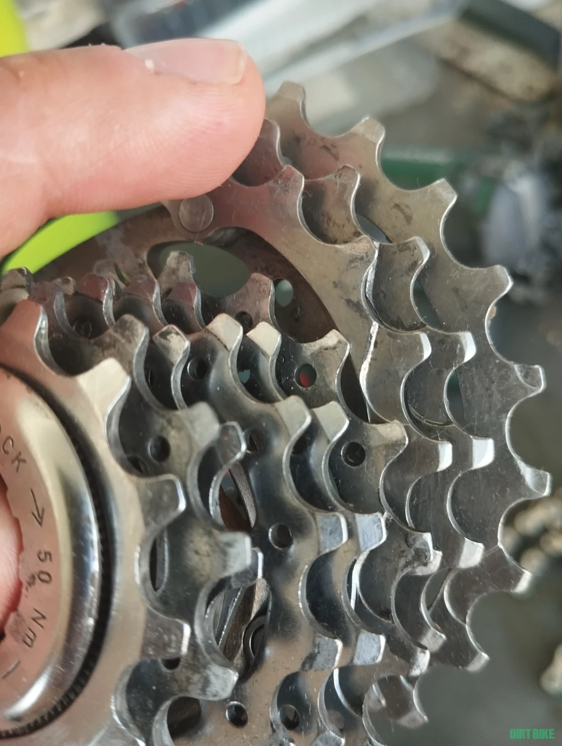 1. Pinioane Campagnolo 9v