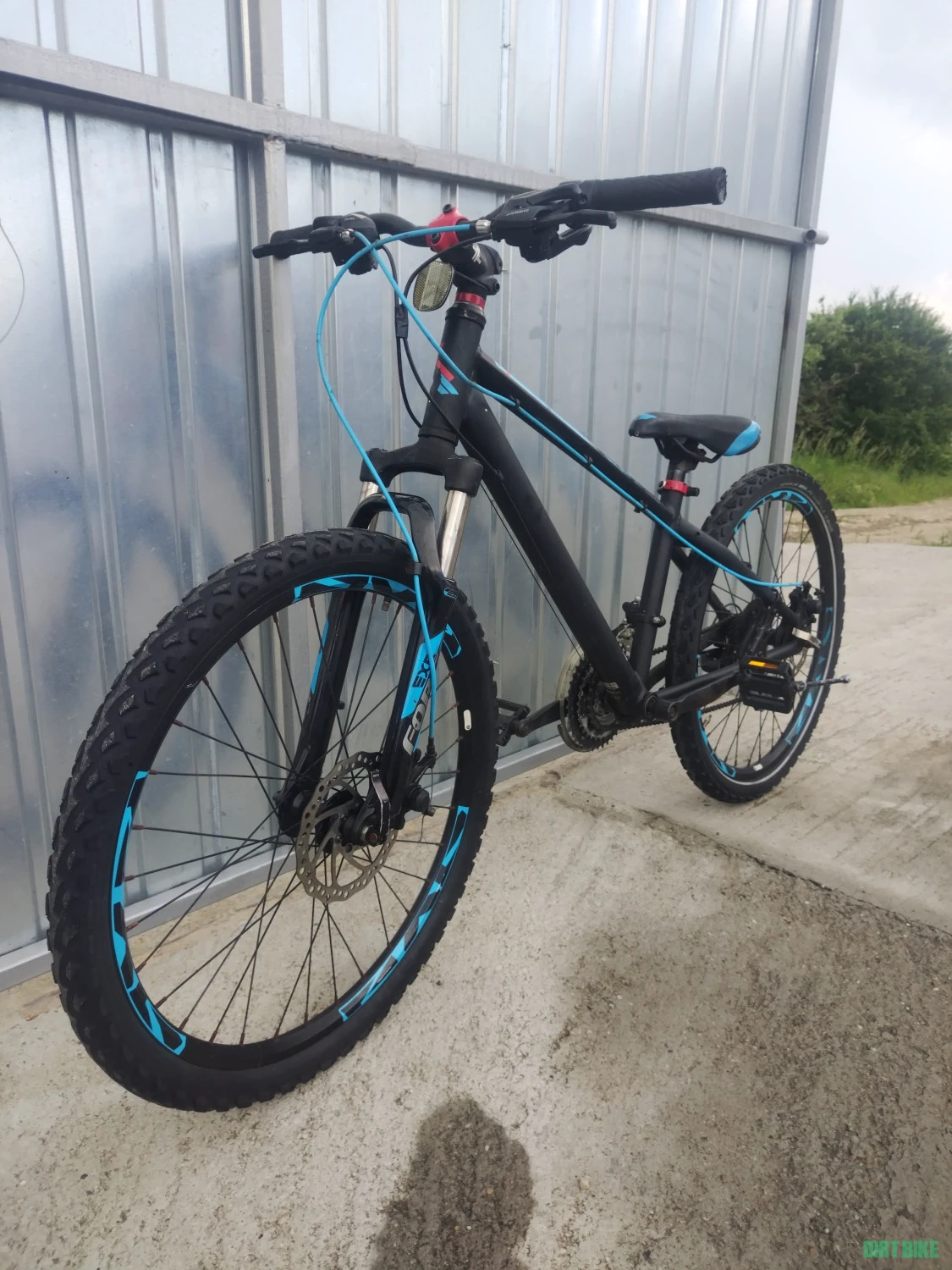 1. Vând bicicleta leader fox capitan roti 24