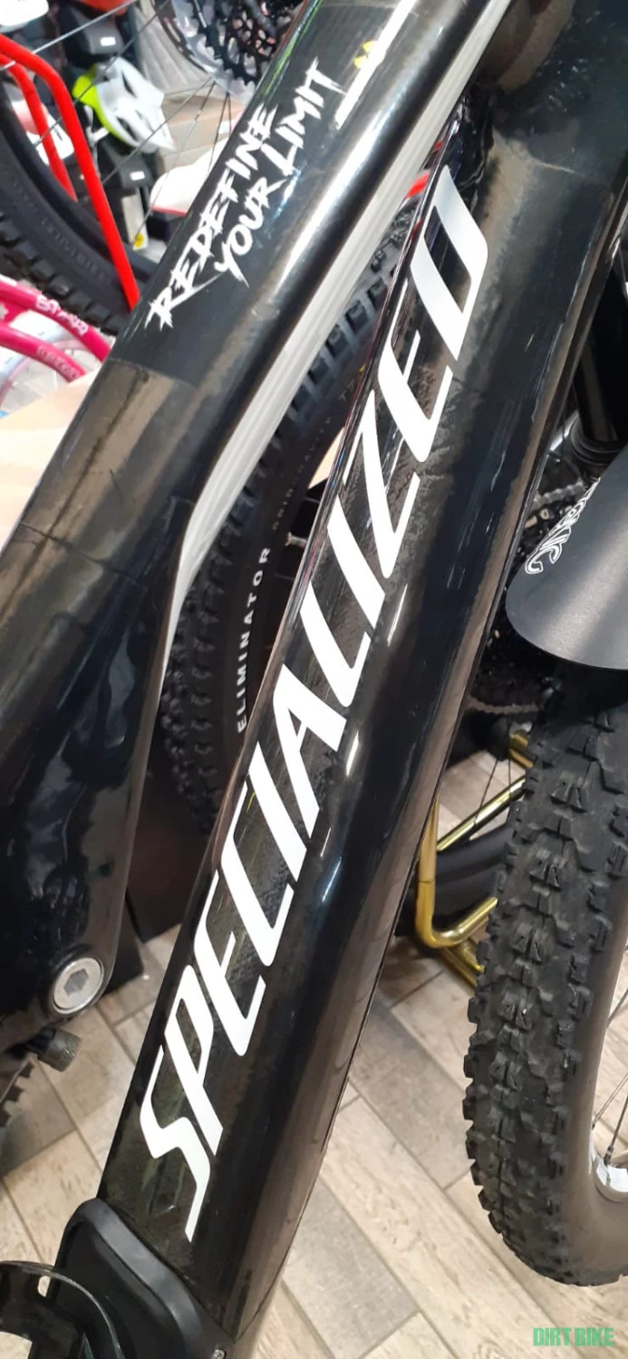 8. Specialized Camber full carbon