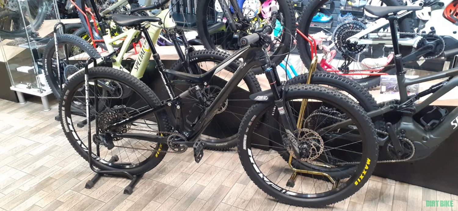 7. Specialized Camber full carbon