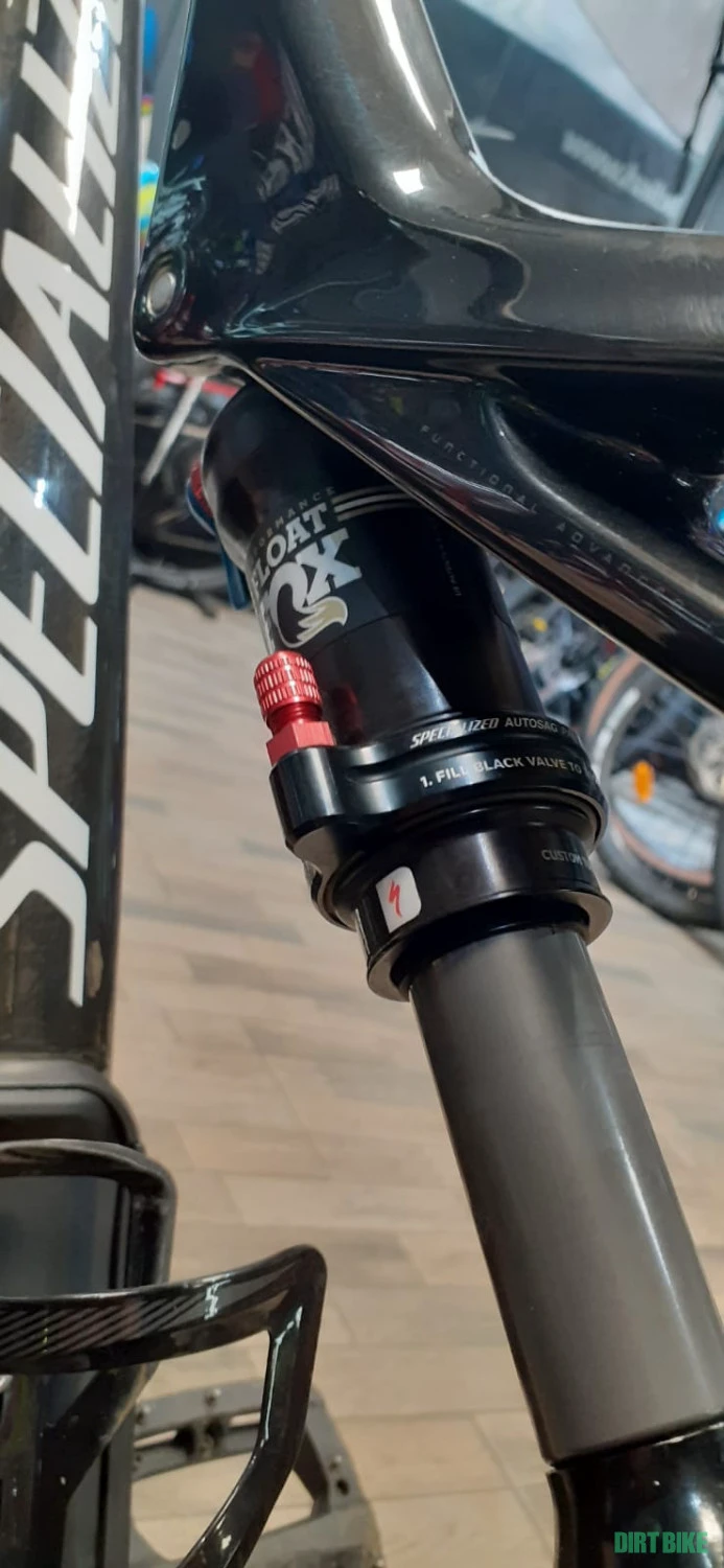 4. Specialized Camber full carbon