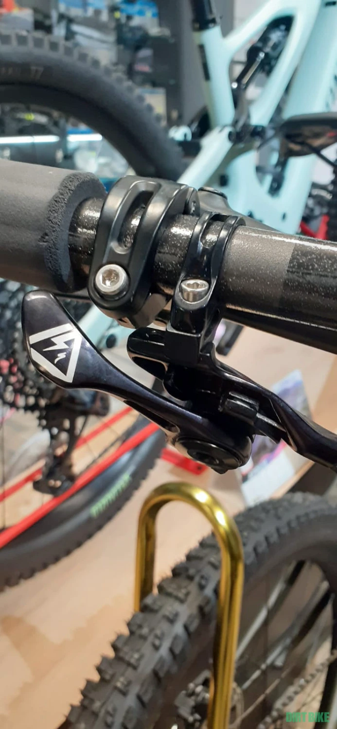 5. Specialized Camber full carbon