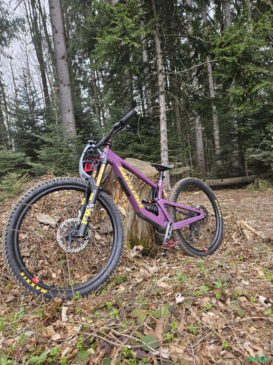 4. Vand bicicleta Santa Cruz Megatower V2 2024, Carbon CC, Reserve Wheels, custom, marime M