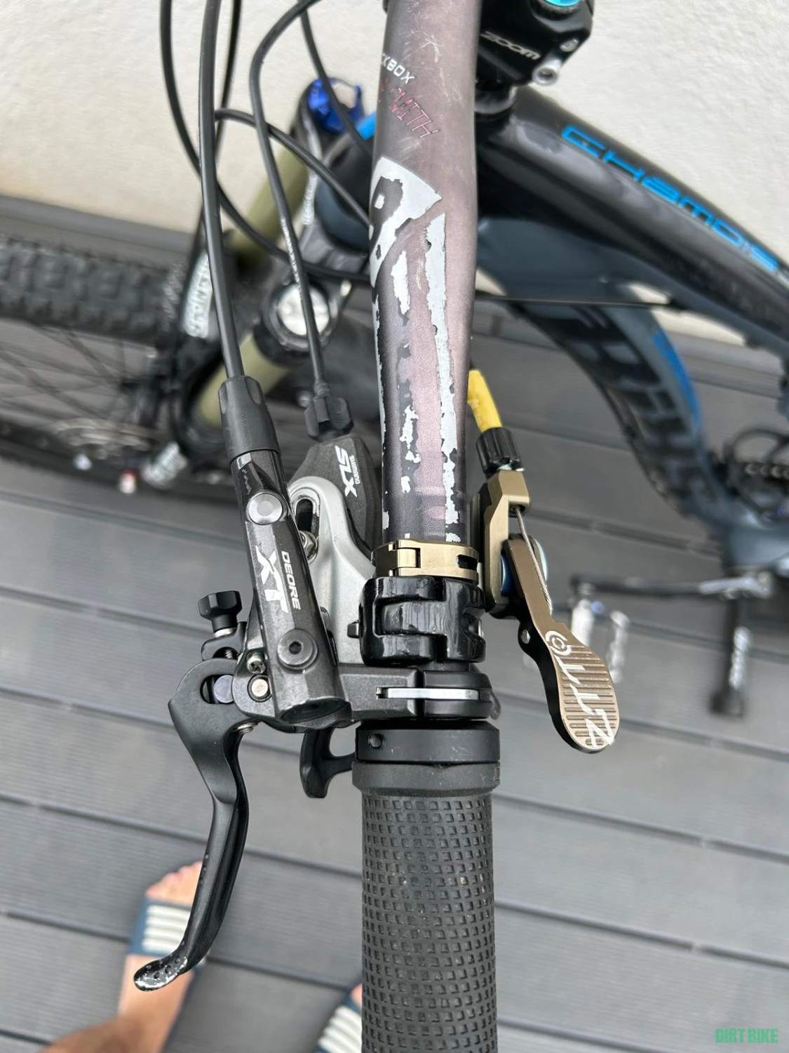 7. Bicicleta BIXS Chamois Carbon